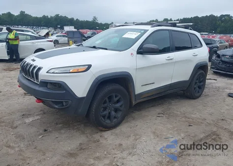 2016 Jeep Cherokee Trailhawk from USA, damaged, VIN 1C4PJMBS3GW361604